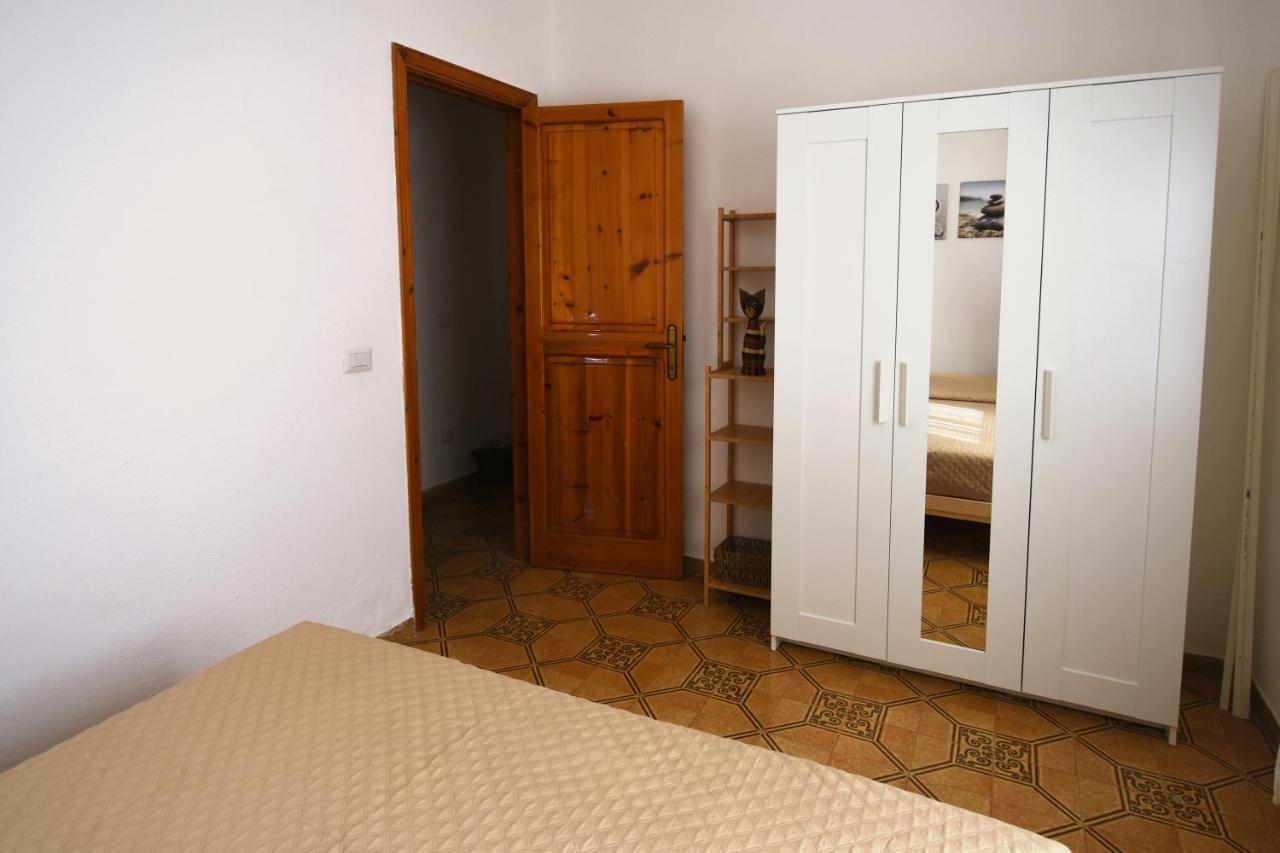Mario & Nina - Portopino House Porto Pino Kültér fotó